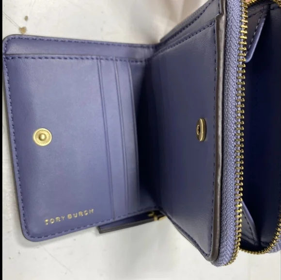 Tory Burch- Britten Bifold Snap Wallet -Clutch (Lotus ๐๐) - Picture 8 of 9